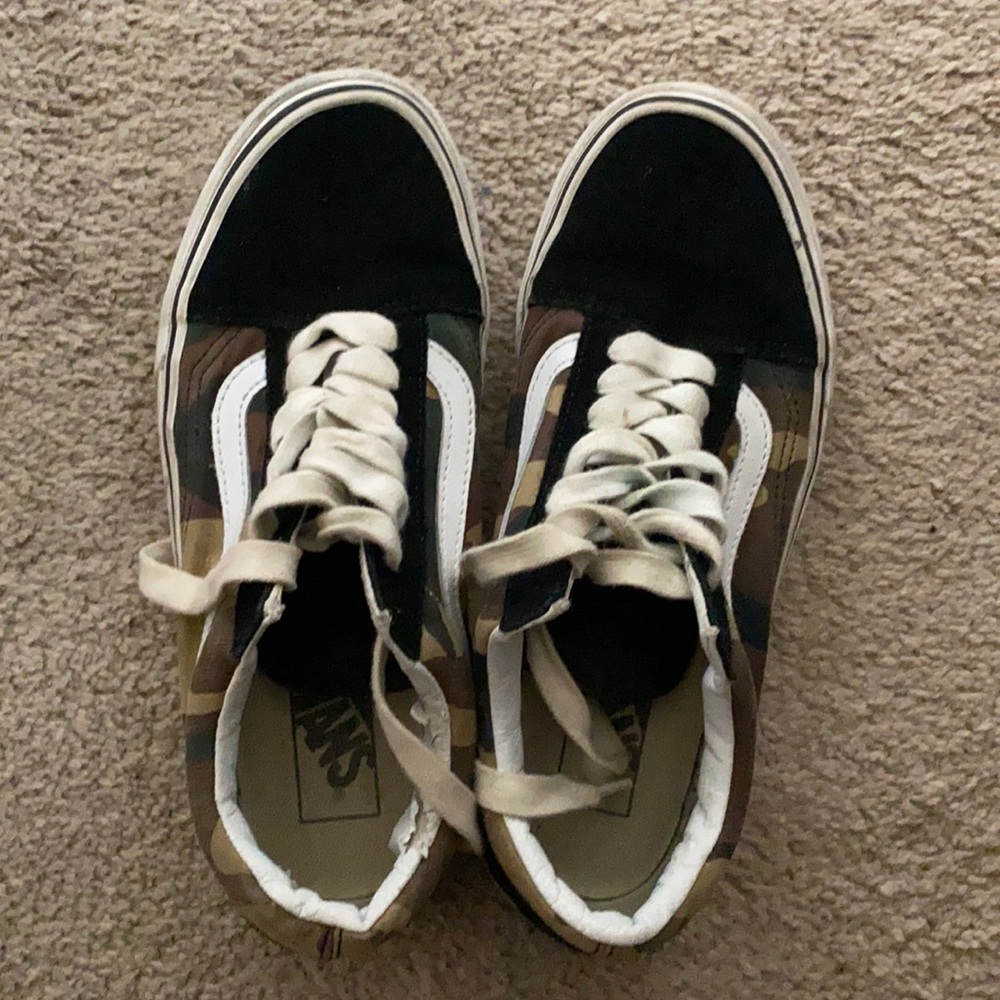 Women’s Size 8 Camouflage Vans
